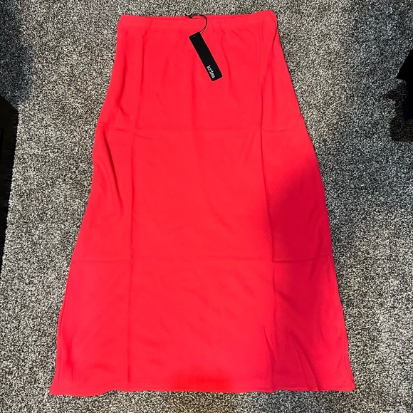 krisa Revolve Brand Coral Red Chiffon Midi Skirt Size Small - Picture 7 of 9